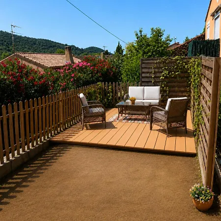 Loue Maison De Village A Hyeres/ Les Borrels شقة