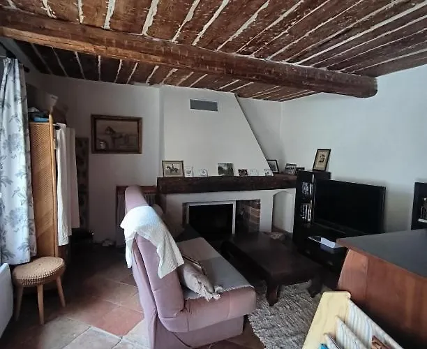 Διαμέρισμα Loue Maison De Village A Hyeres/ Les Borrels